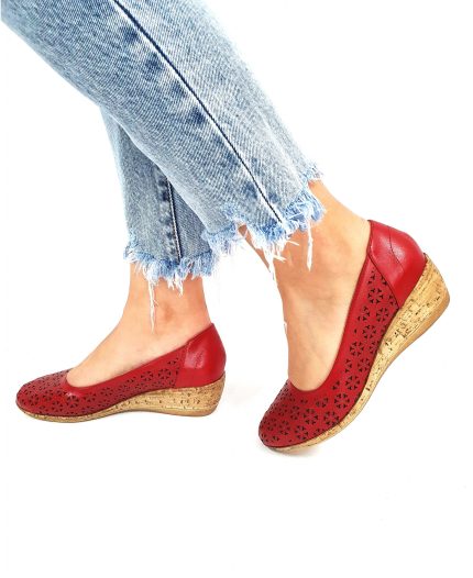 Pantofi dama perforati din piele naturala - Rosu - T15 R