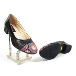 Pantofi dama perforati din piele naturala - Negru cu Paun - T11 NP