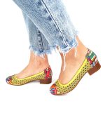 Pantofi dama perforati din piele naturala - Galben cu Linii Colorate - T11 GLC