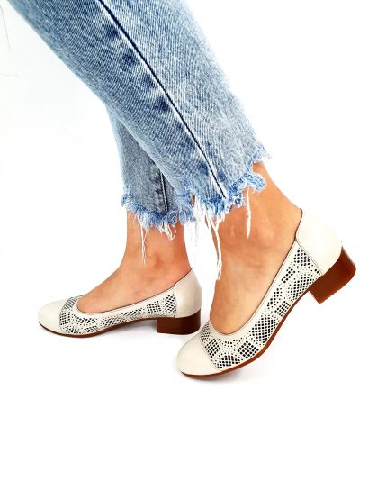 Pantofi dama perforati din piele naturala - Bej - T12 BJ