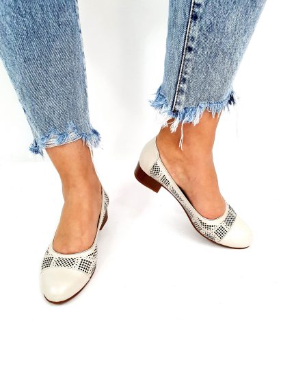 Pantofi dama perforati din piele naturala - Bej - T12 BJ