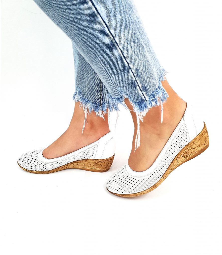 Pantofi dama perforati din piele naturala - Alb - T2 A