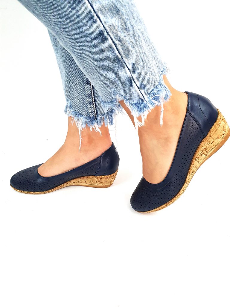 Pantofi dama perforati din piele naturala - Bleumarin - T2 BL