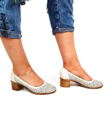 Pantofi dama perforati din piele naturala - Bej Sidef - T14 BJS