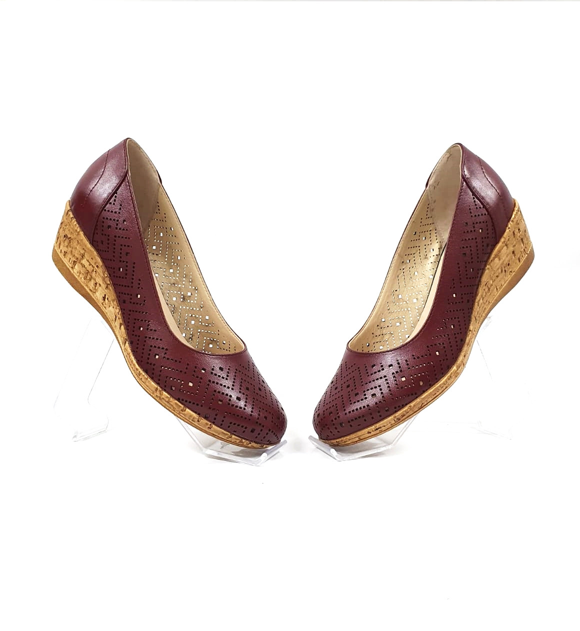 Pantofi dama perforati din piele naturala - Bordo - T14 BO Pantofi dama perforati din piele naturala - Bordo - T14 BO