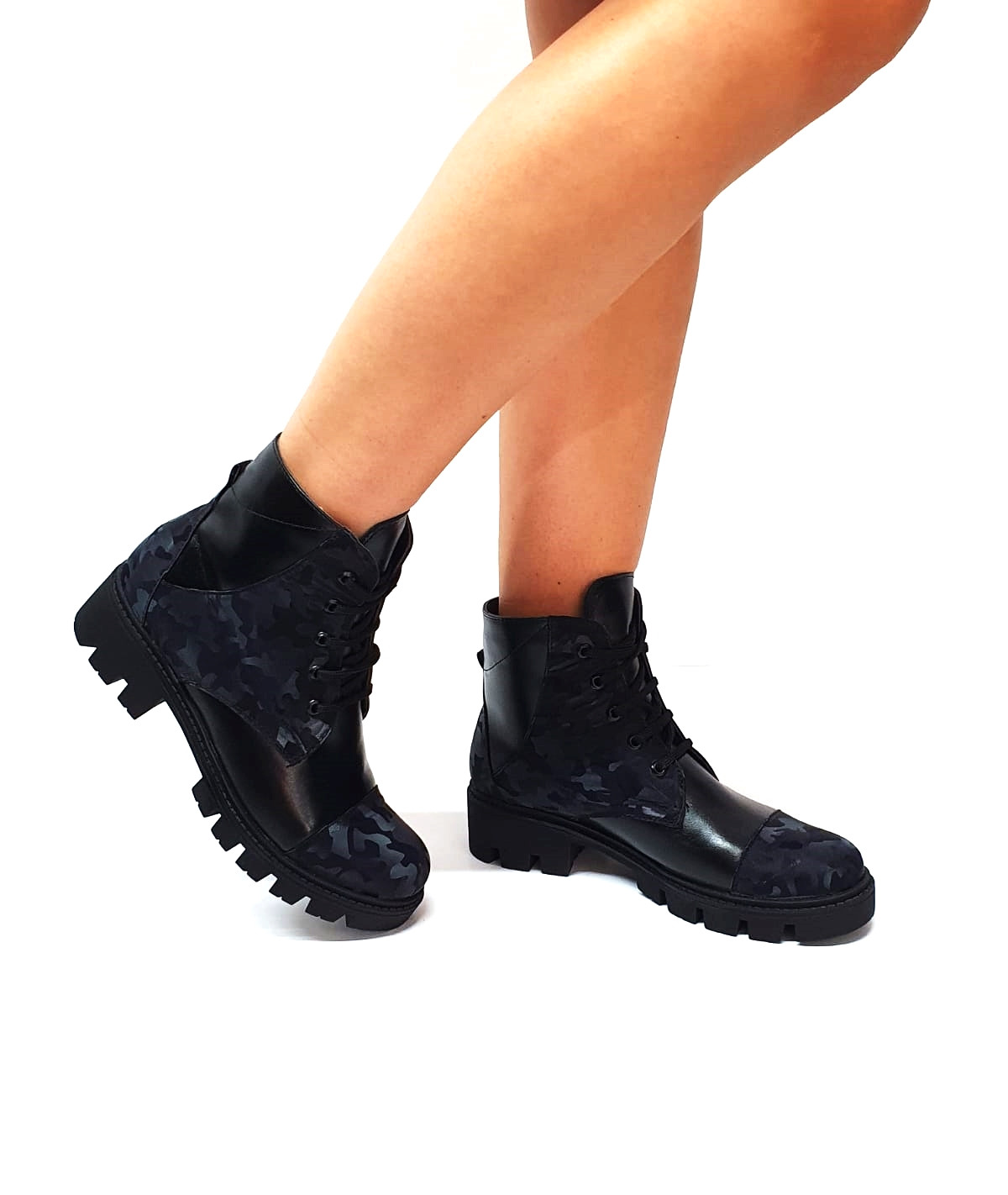Bocanci dama din piele naturala - Negru box cu camuflaj negru- BC20 NBCN Bocanci dama din piele naturala - Negru box cu camuflaj negru- BC20 NBCN